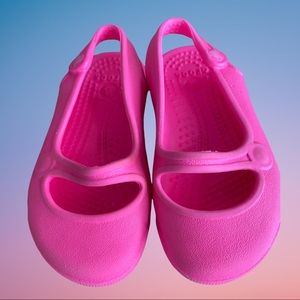 *3/$20* Girls Pink Crocs 4T
